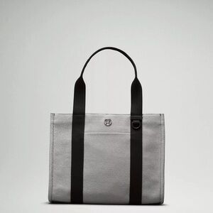 Lululemon Two-Tone Canvas Tote Bag, 10L, Anchor/Light Ivory/Black